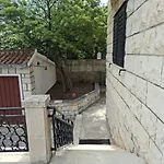 Giovanna - Spacious Lovely Supetar