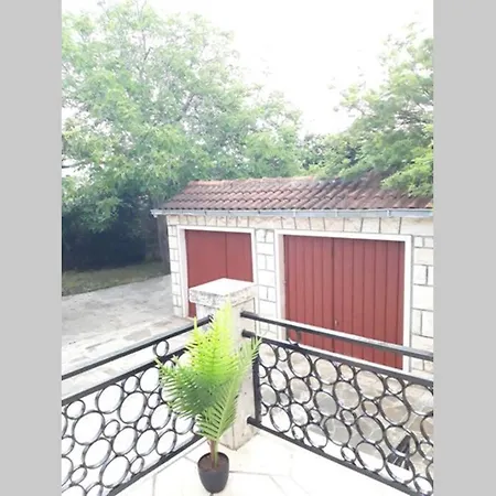 Giovanna - Spacious Lovely Supetar